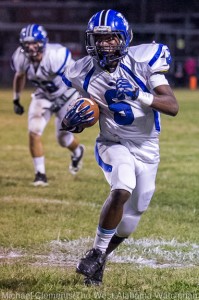 Roderick Davis rushes for some of his 105 yards against the Sumter Central Jaguars.