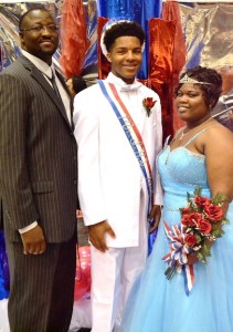 Mr. and Miss LHS Imoras Agee and Dyamond Williams with principal Dr. Timothy Thurman.