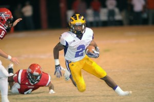 (Photo by Johnny Autery)  Jakoby Aldridge sprints into the open for a portion of his 335 rushing yards Friday night. 