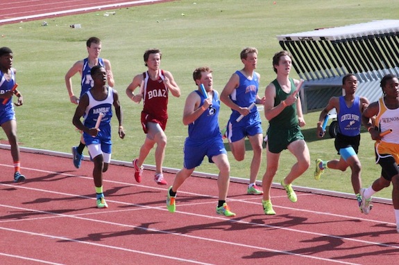 Braden Spiller competed in the 4x800 relay.
