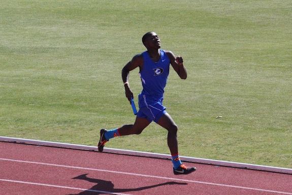 D'Metric Howell competed in the 4x800 and 4x400 relays.
