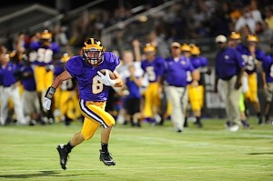  Bulldog Paul Weatherly (8) races down field after a pass reception in action  against the Leopards of Mobile Christian,  Sweet Water cruises to a 46-14  victory.