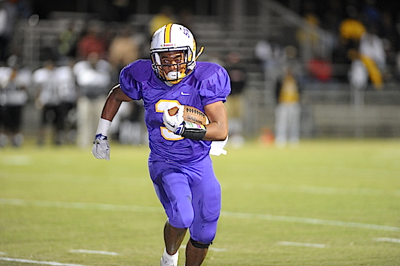 (Photo by Johnny Autery)  SW RB R.J. Rogers races for the goal line in action against the Choctaw Co.  Tigers.