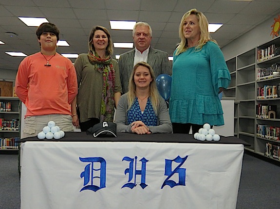 Anna Reid is pictured here with her brother Luke, sister Tiffany Echols, and parents Charlie and Bonnie Reid.